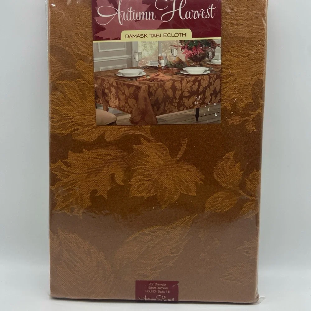 Autumn‎ Harvest Damask Tablecloth Round 70'' Seats 4-6